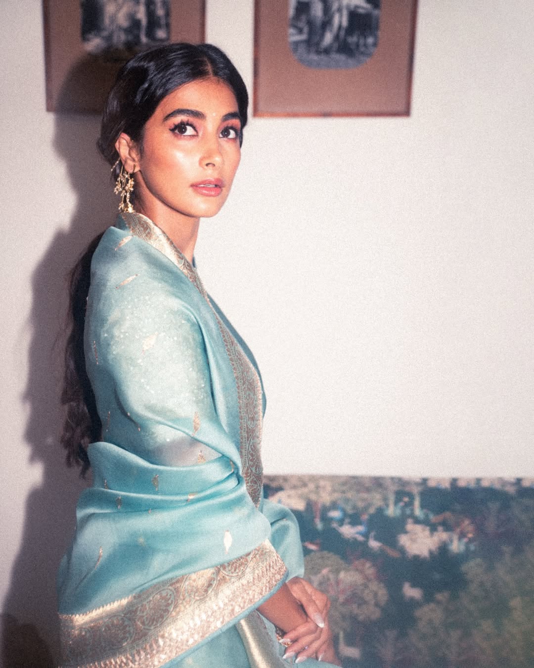 Jana Nayagan and Retro Actress Pooja Hegde Stuns in her Recent viral Photos