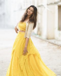 Roshni Haripriyan Grabs Netizens Attention with her Latest Photos