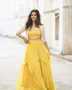 Roshni Haripriyan Grabs Netizens Attention with her Latest Photos