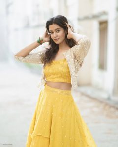 Roshni Haripriyan Grabs Netizens Attention with her Latest Photos