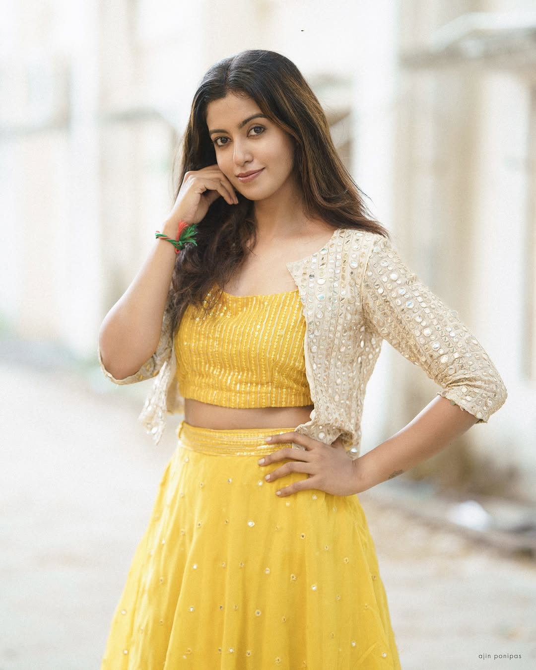 Roshni Haripriyan Grabs Netizens Attention with her Latest Photos