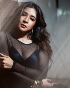 Sakshi Agarwal Stuns the Internet with Her Adorable Photos