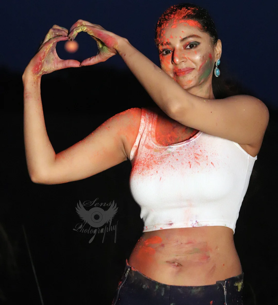 Sanam Shetty Viral Gym Workout Photos & Fitness Goals Clicks