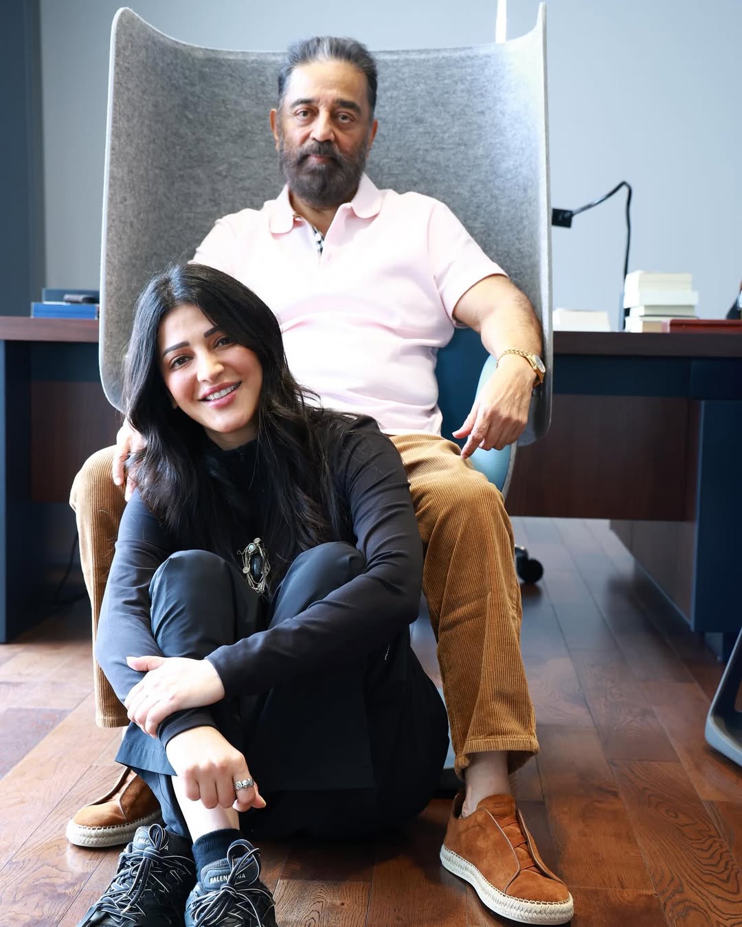 Shruti Haasan Trends Again with Her Latest Stunning Photos