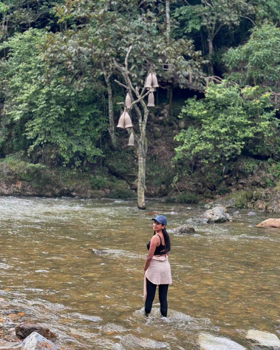 Swathi Konde Shines Online with Stunning New Photos