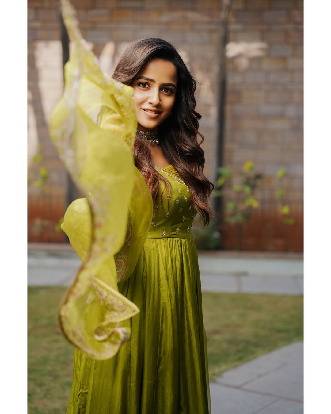 Baby and Valimai Actress Vaishnavi Chaitanya Stuns in Her Latest Look