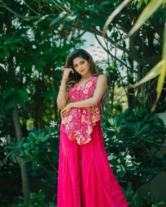 Aditi Shankar Stuns with Her Elegant & Cute Look