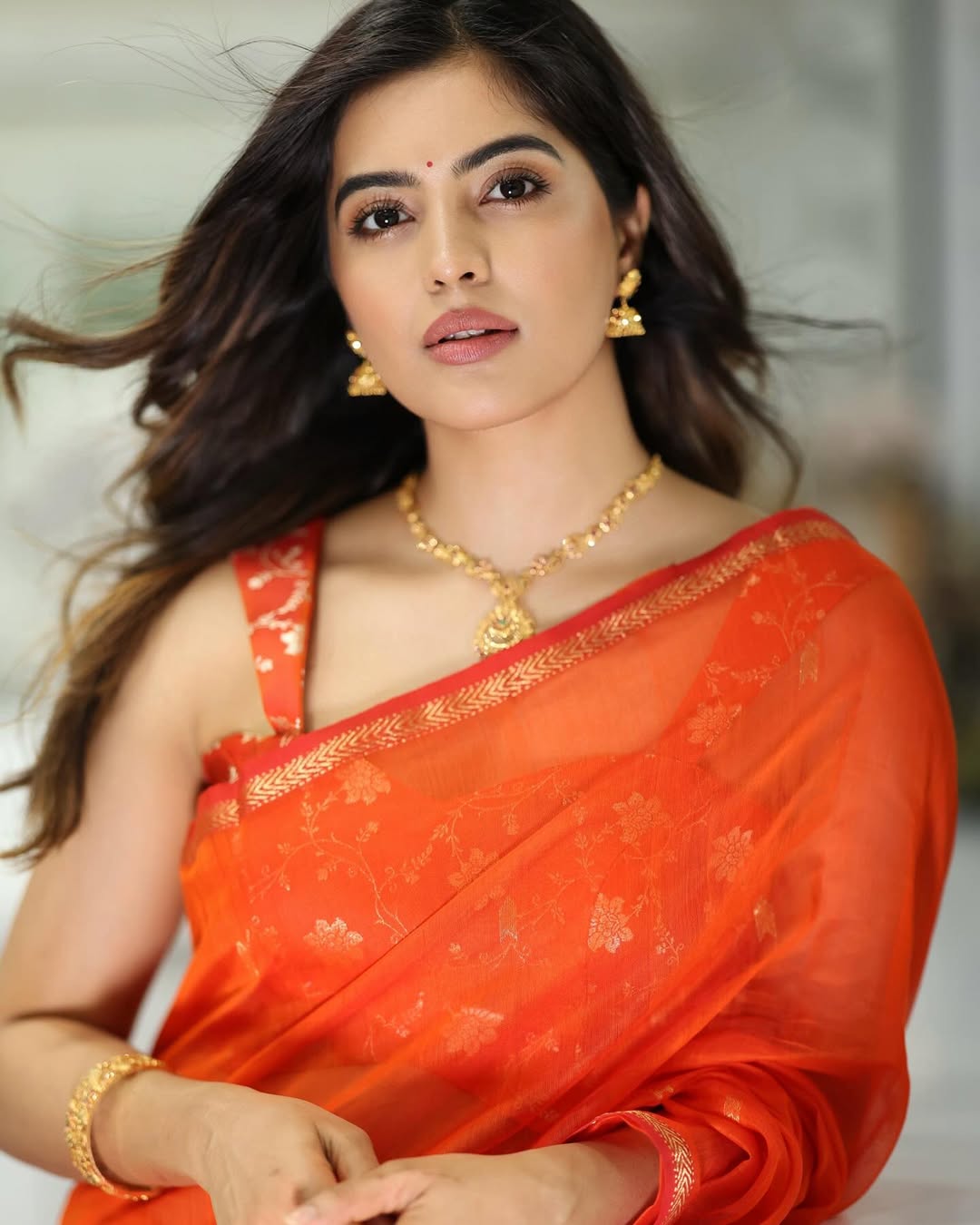 Amritha Aiyer Stuns Fans with Her Latest Viral Photos