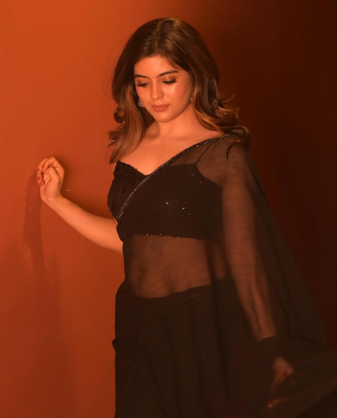 Amritha Aiyer Stuns Fans with Her Latest Viral Photos
