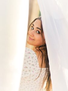 Kaavya Arivumani Eyes on Big Screen – Viral Photos