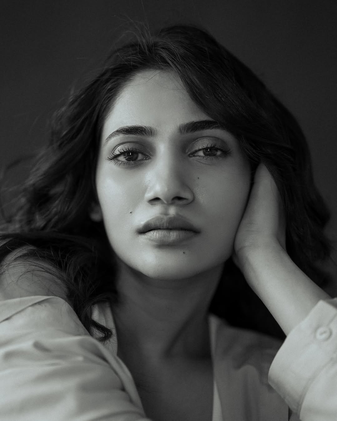 Losliya Stunns with Her Glamorous New Photos