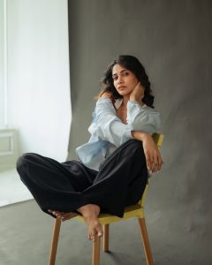 Losliya Stunns with Her Glamorous New Photos