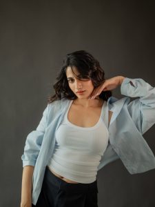 Losliya Stunns with Her Glamorous New Photos