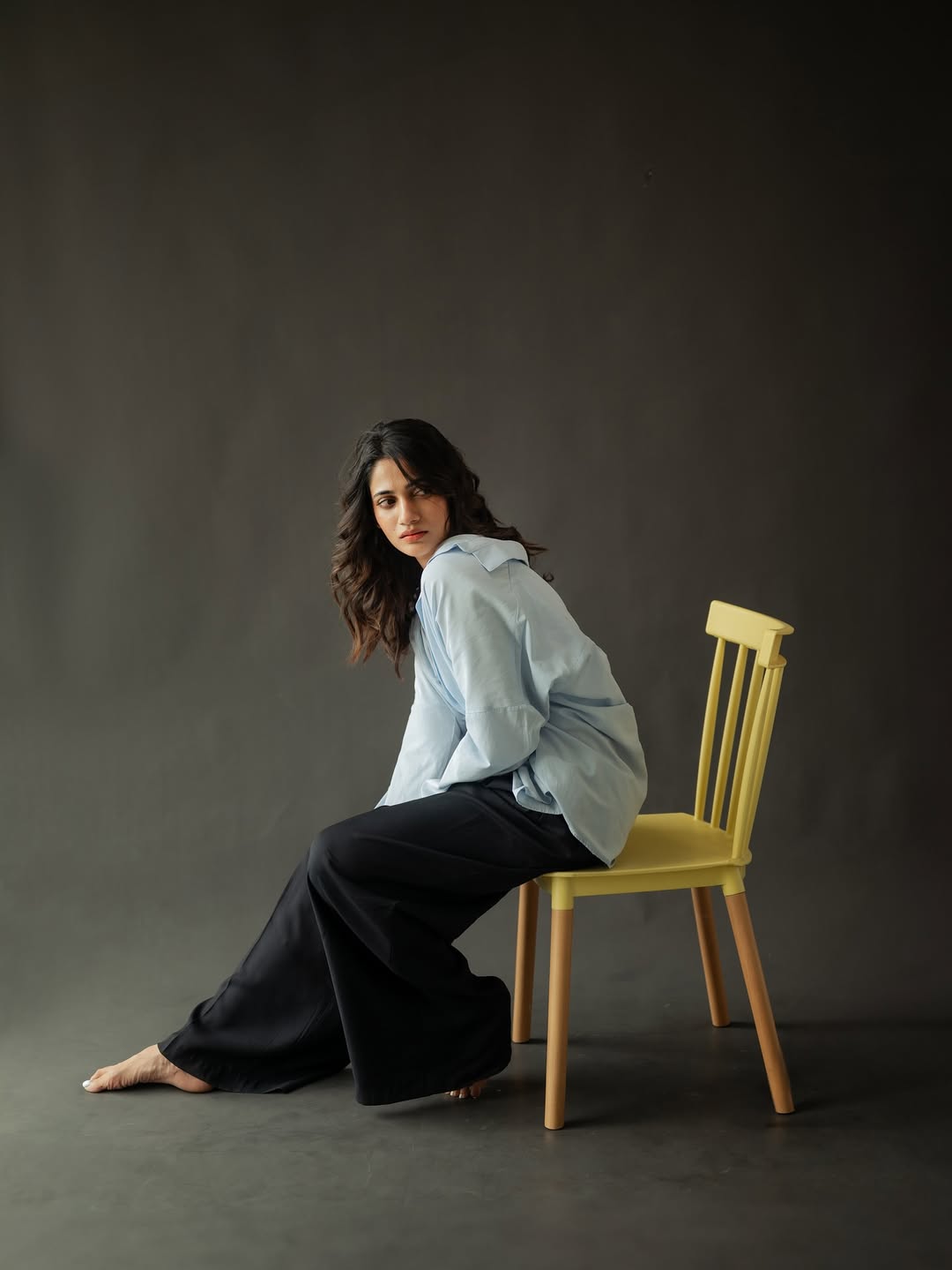 Losliya Stunns with Her Glamorous New Photos