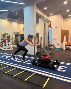 Raashi Khanna Ravishing Photos Set Internet Trends