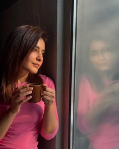 Raashi Khanna Ravishing Photos Set Internet Trends