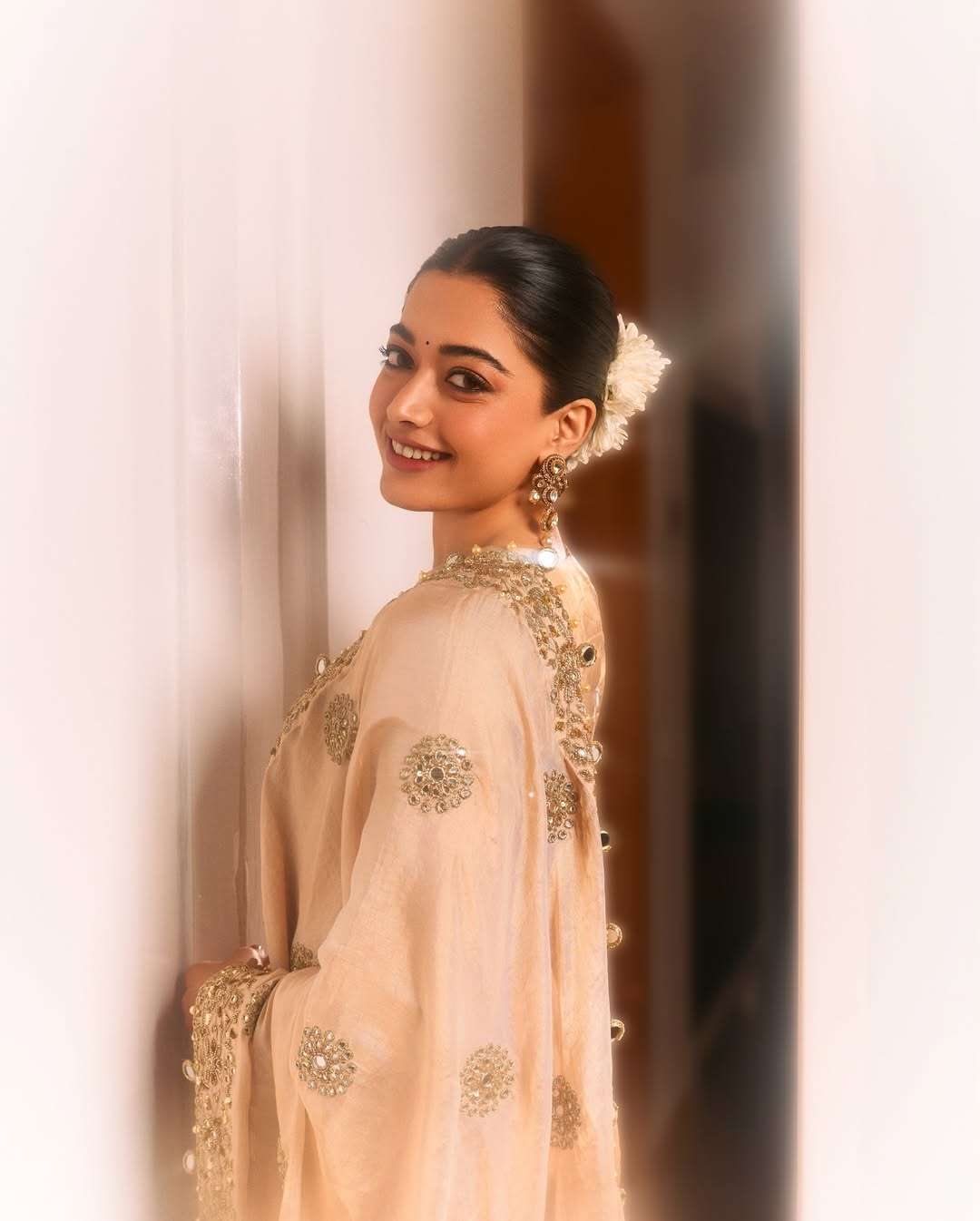 Rashmika Mandanna in Kubera: Trending Look Around Her Role