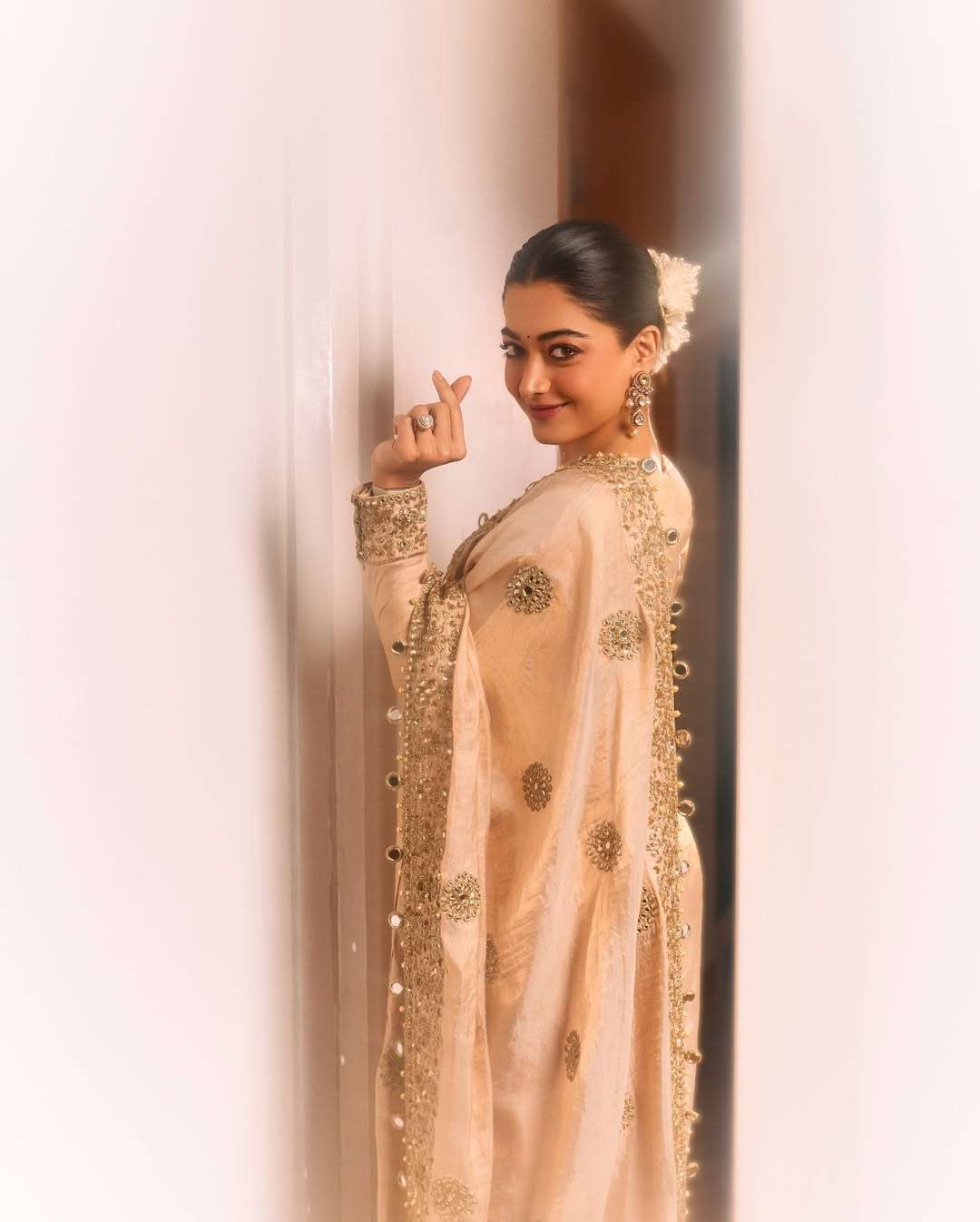 Rashmika Mandanna in Kubera: Trending Look Around Her Role