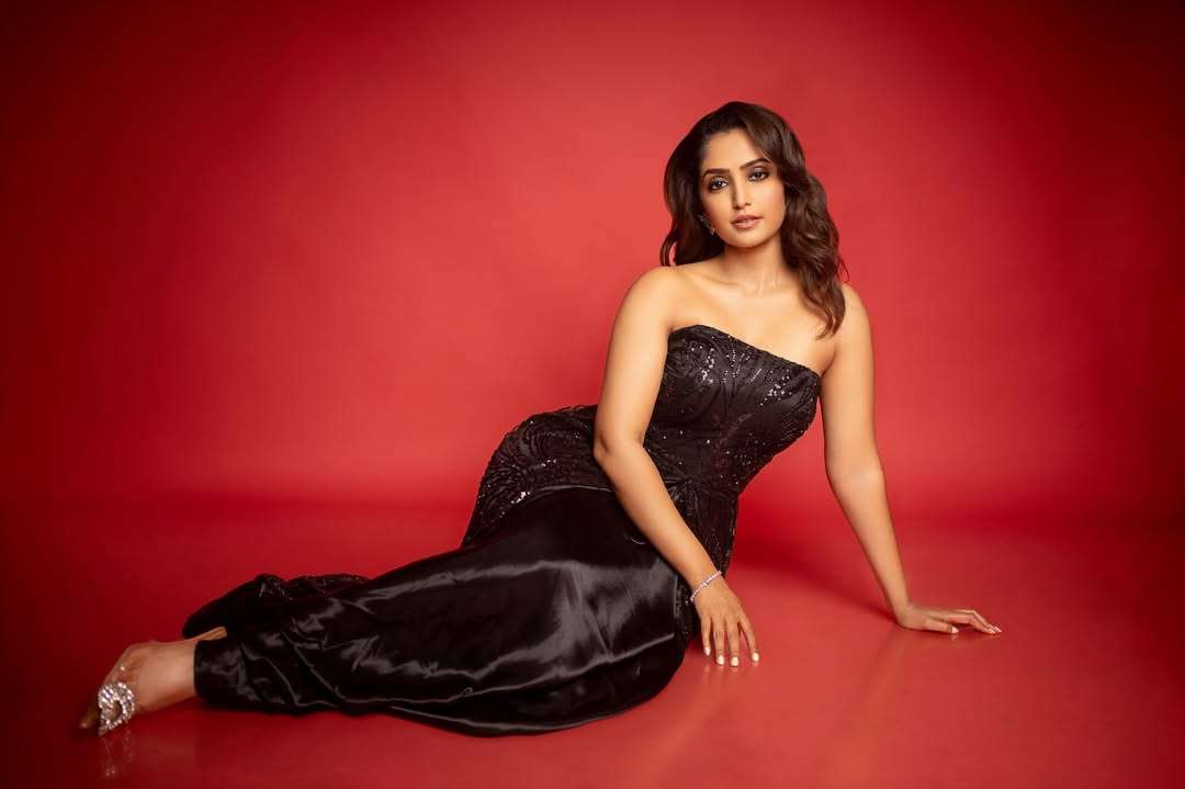 Reba Monica John Stuns in Her Latest Viral Photos
