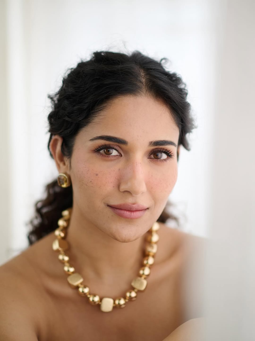 Ruhani Sharma Mesmerizing Photos Go Viral