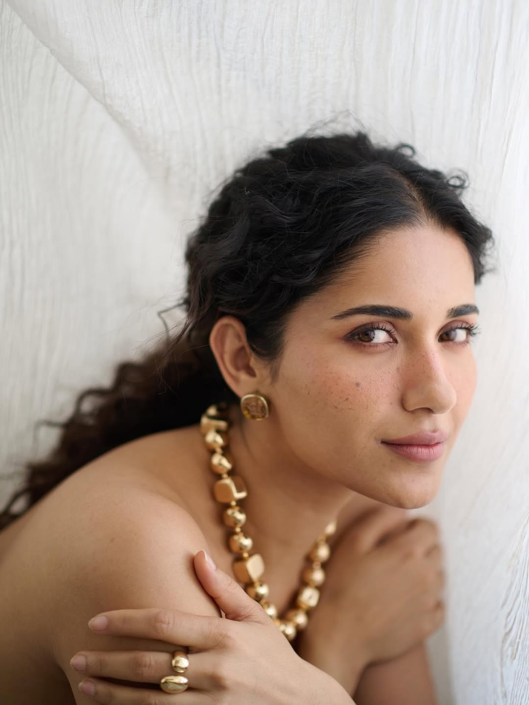 Ruhani Sharma Mesmerizing Photos Go Viral
