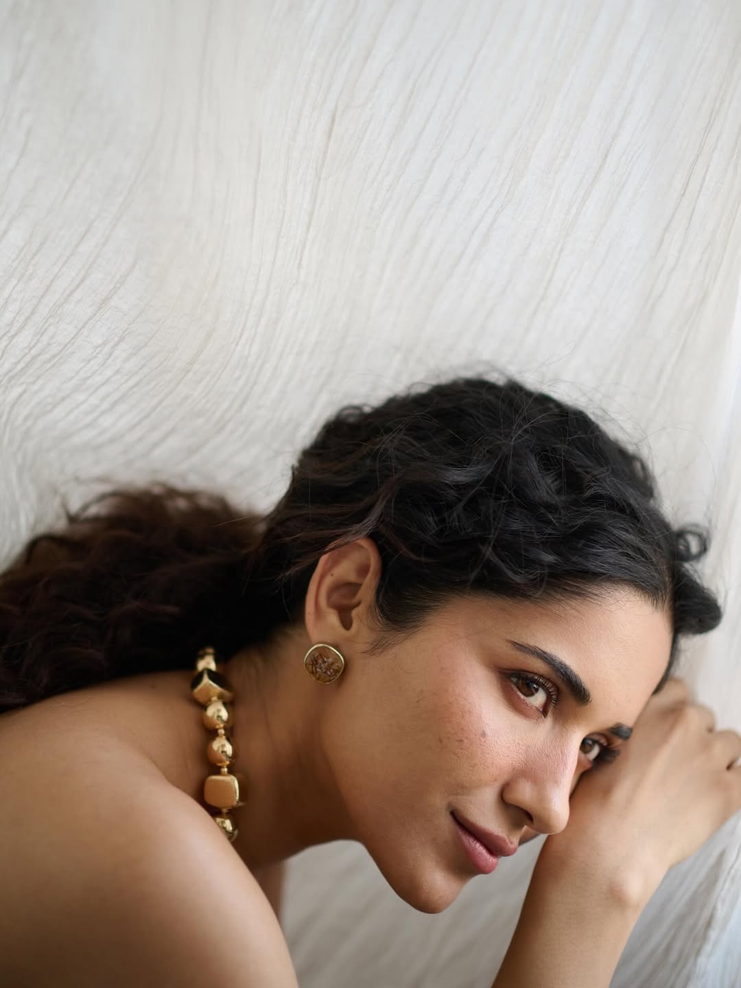 Ruhani Sharma Mesmerizing Photos Go Viral