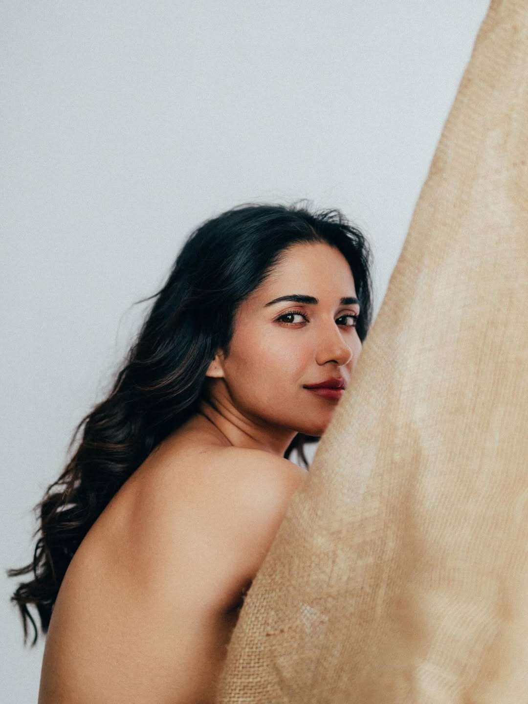 Ruhani Sharma Sets Trends online with Her Glamorous 10 New Photos