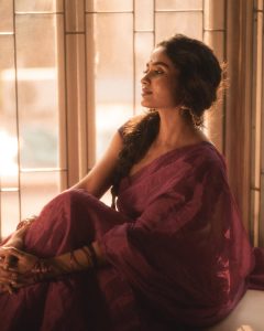 Teju Ashwini Sparks Social Media with 20 Stunning Photos