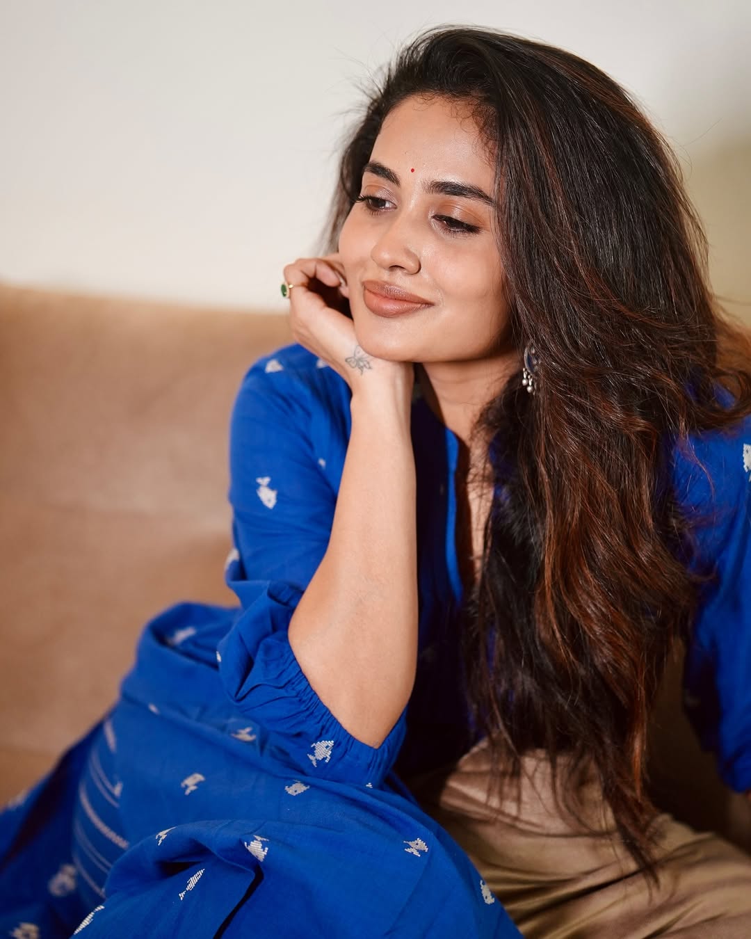 Teju Ashwini Sparks Social Media with 20 Stunning Photos