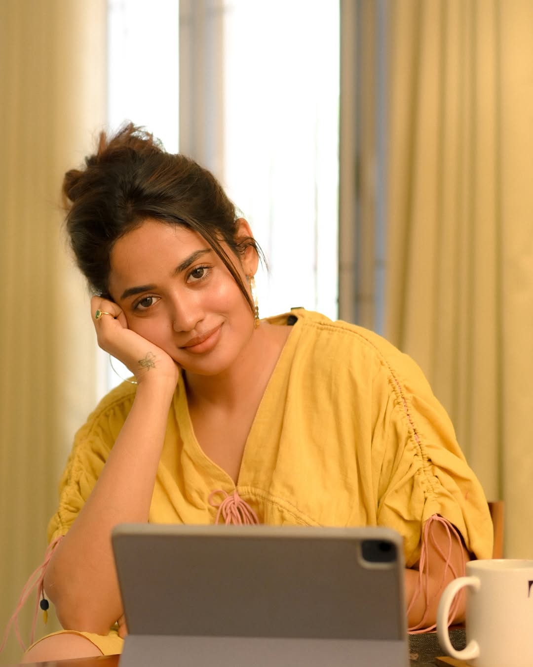 Teju Ashwini Sparks Social Media with 20 Stunning Photos