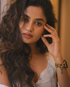 Teju Ashwini Sparks Social Media with 20 Stunning Photos