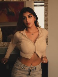 Yashika Aannand breaking the internet again with her Stunning Viral Photos
