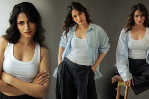 Losliya Stunns with Her Glamorous New Photos