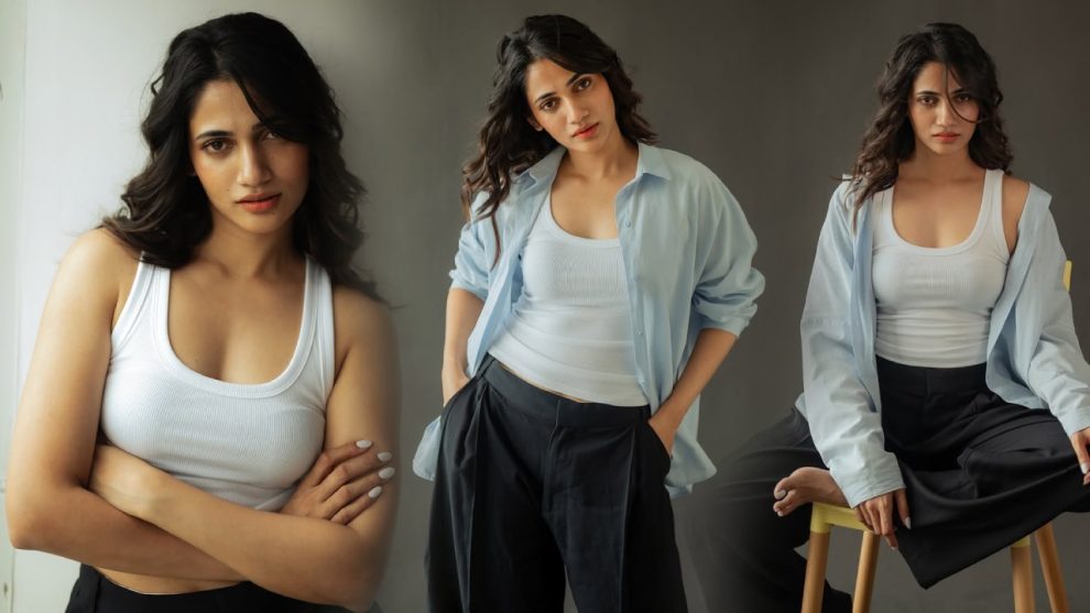 Losliya Stunns with Her Glamorous New Photos