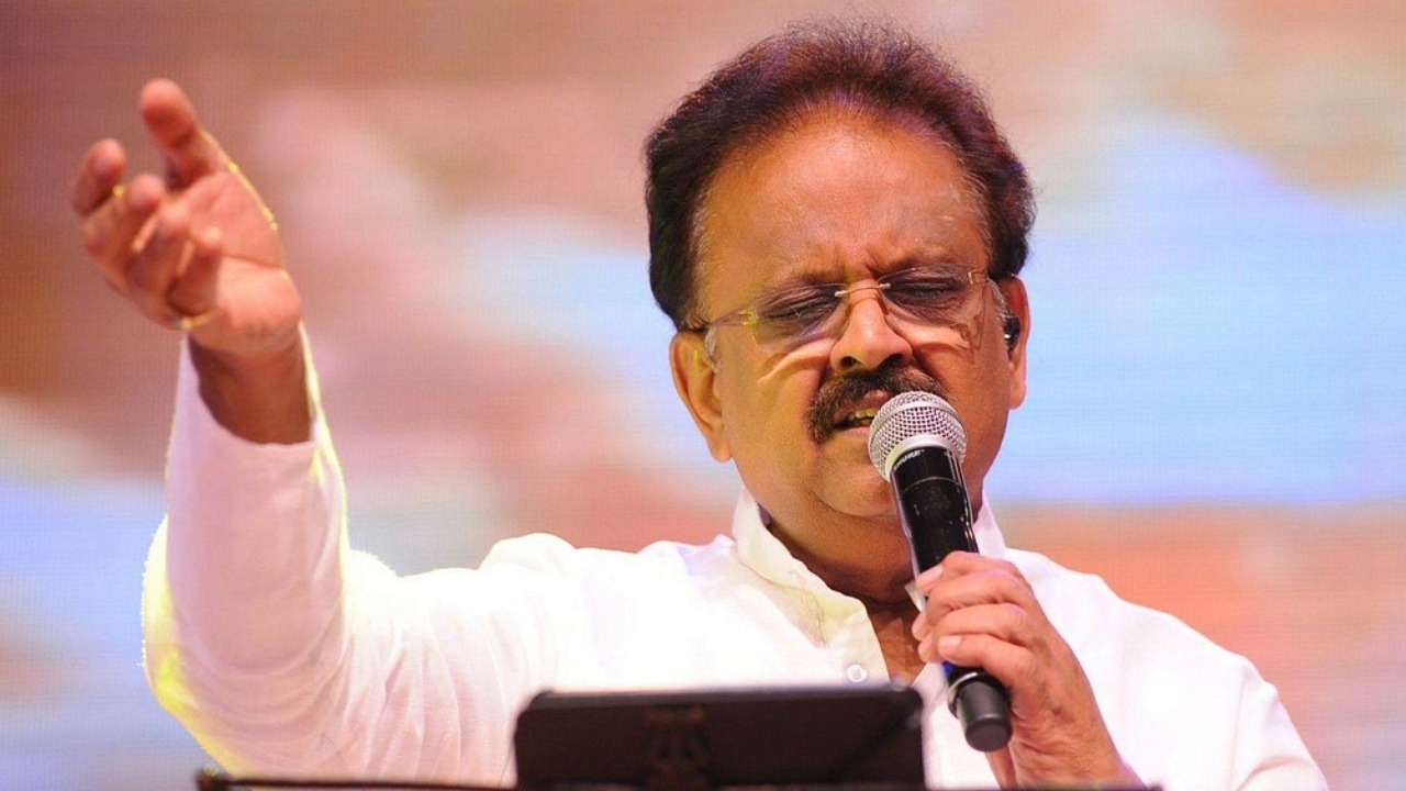 SPB: எஸ் பி பாலசுப்ரமணியம் - மனதை ஈர்க்கும் மாயாஜால குரல்