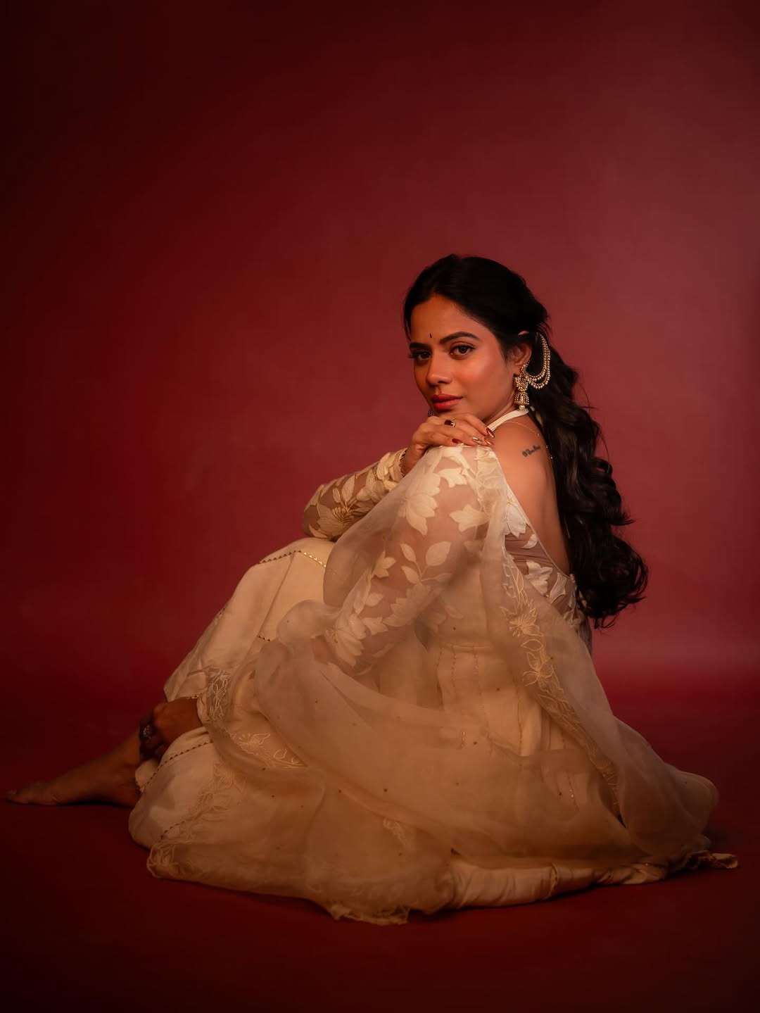 Aishwarya Dutta Stuns with Her Latest Photos