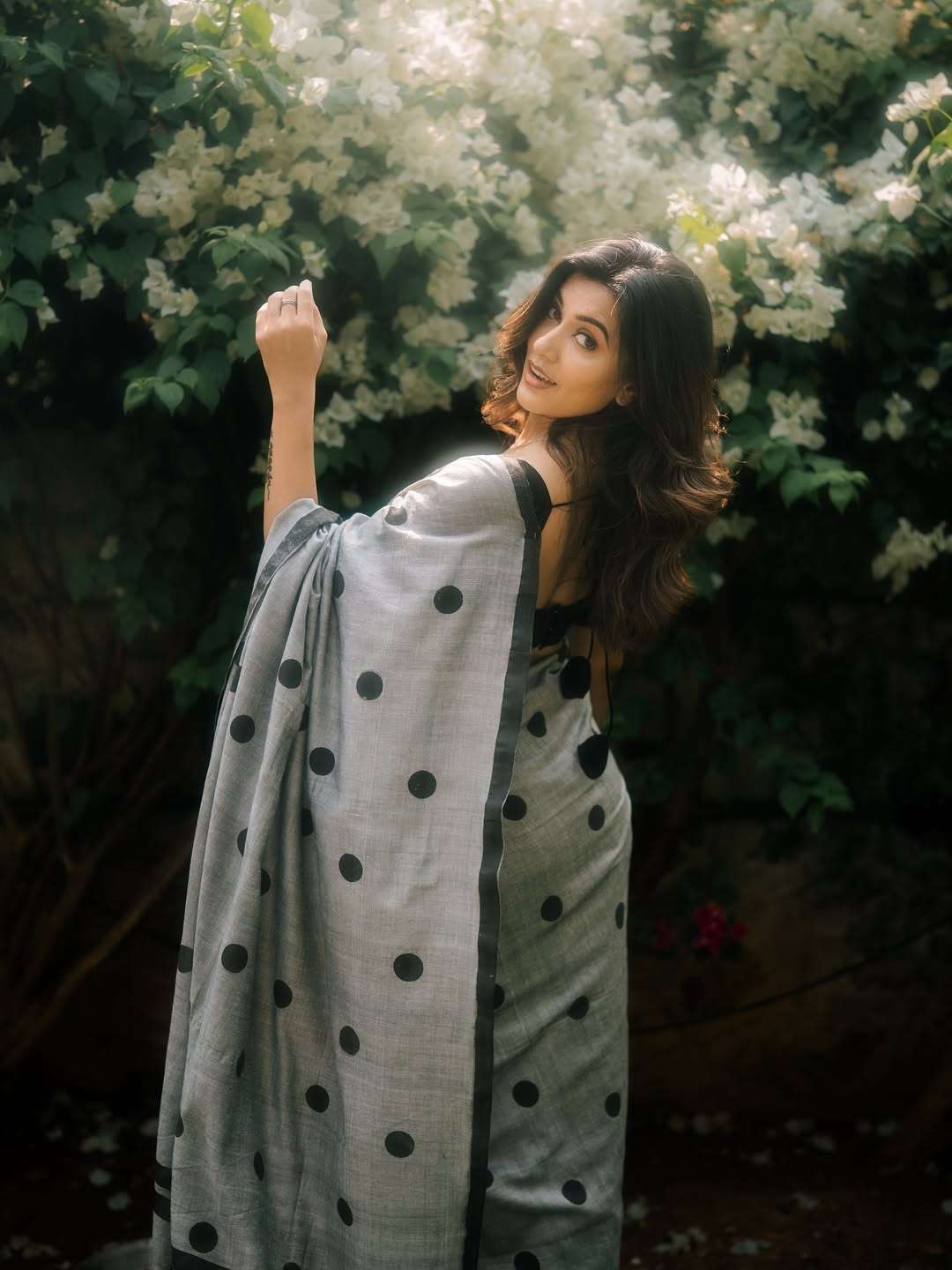 Mallu Actress Anju Kurian Glows in Her Latest Viral Photoshoot