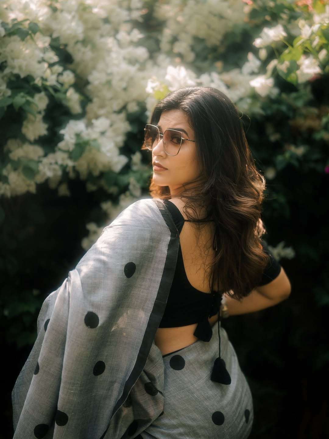 Mallu Actress Anju Kurian Glows in Her Latest Viral Photoshoot