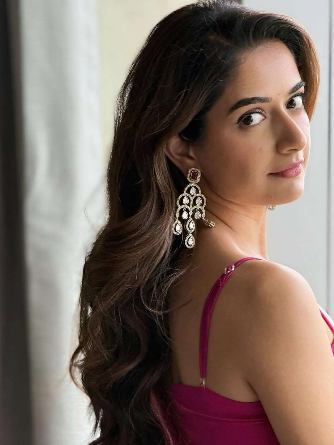 Ashika Ranganath Latest Glamour Elegant Photos Go Viral on Social Media
