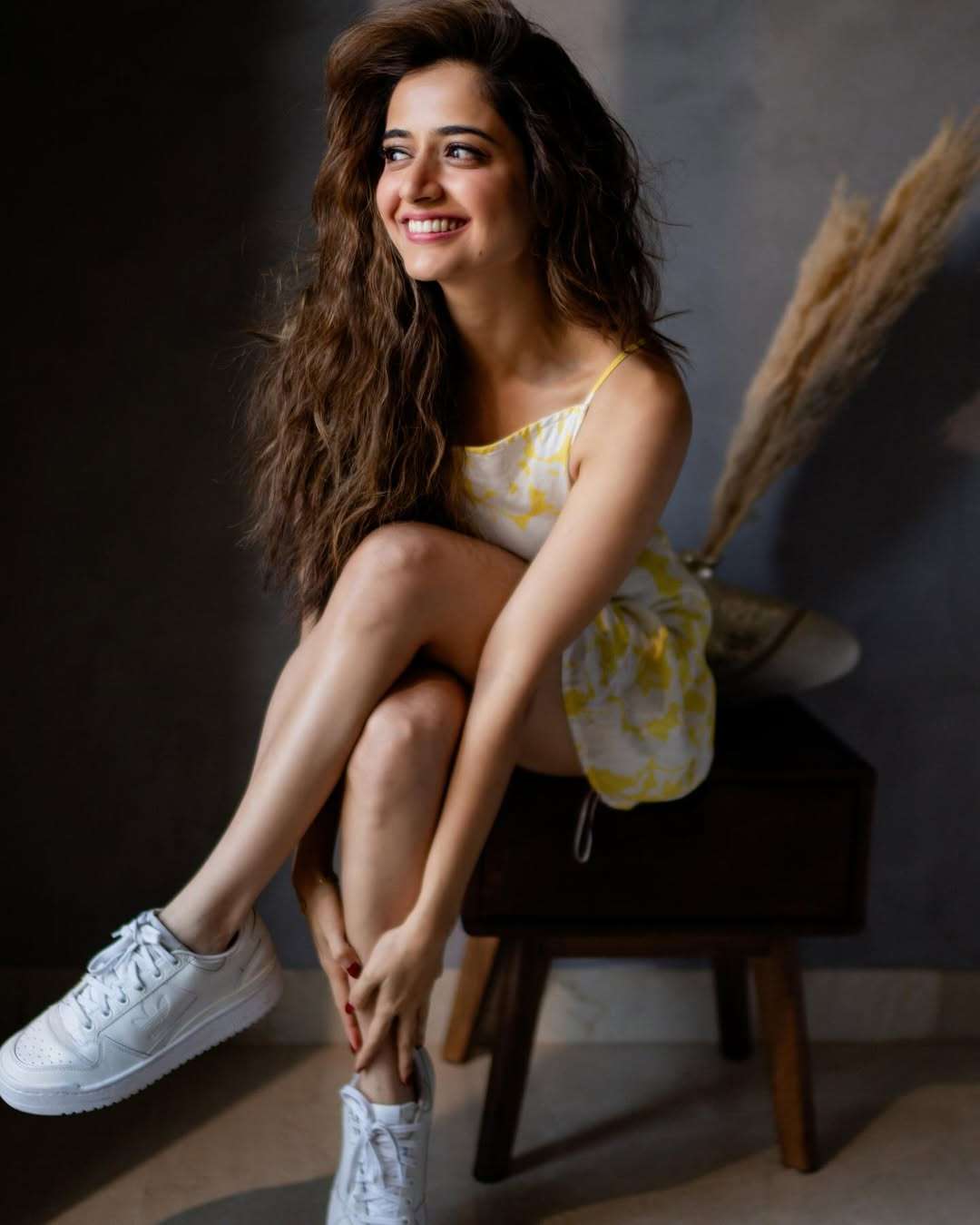 Ashika Ranganath Latest Glamour Elegant Photos Go Viral on Social Media