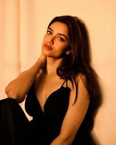 Kingdom Actress Bhagyashri Borse Turns Heads with Stunning Photos