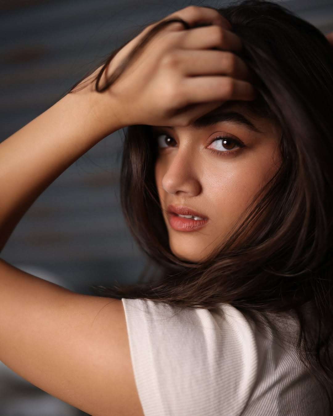 Kingdom Actress Bhagyashri Borse Turns Heads with Stunning Photos