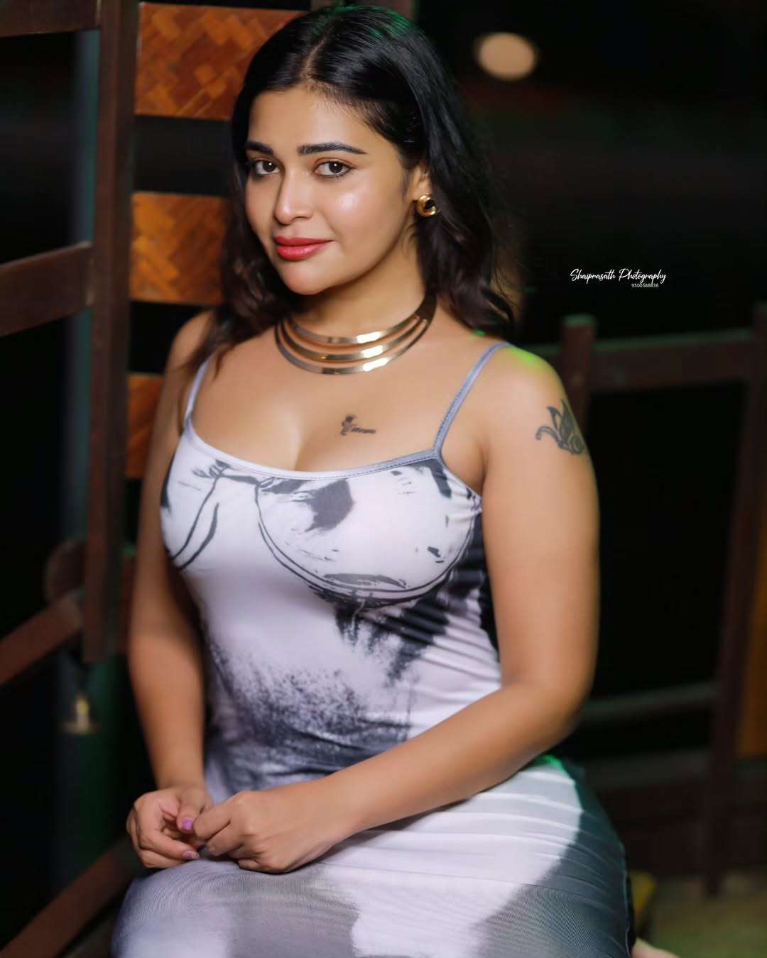 Dharsha Gupta Shines in Stunning New Photoshoot