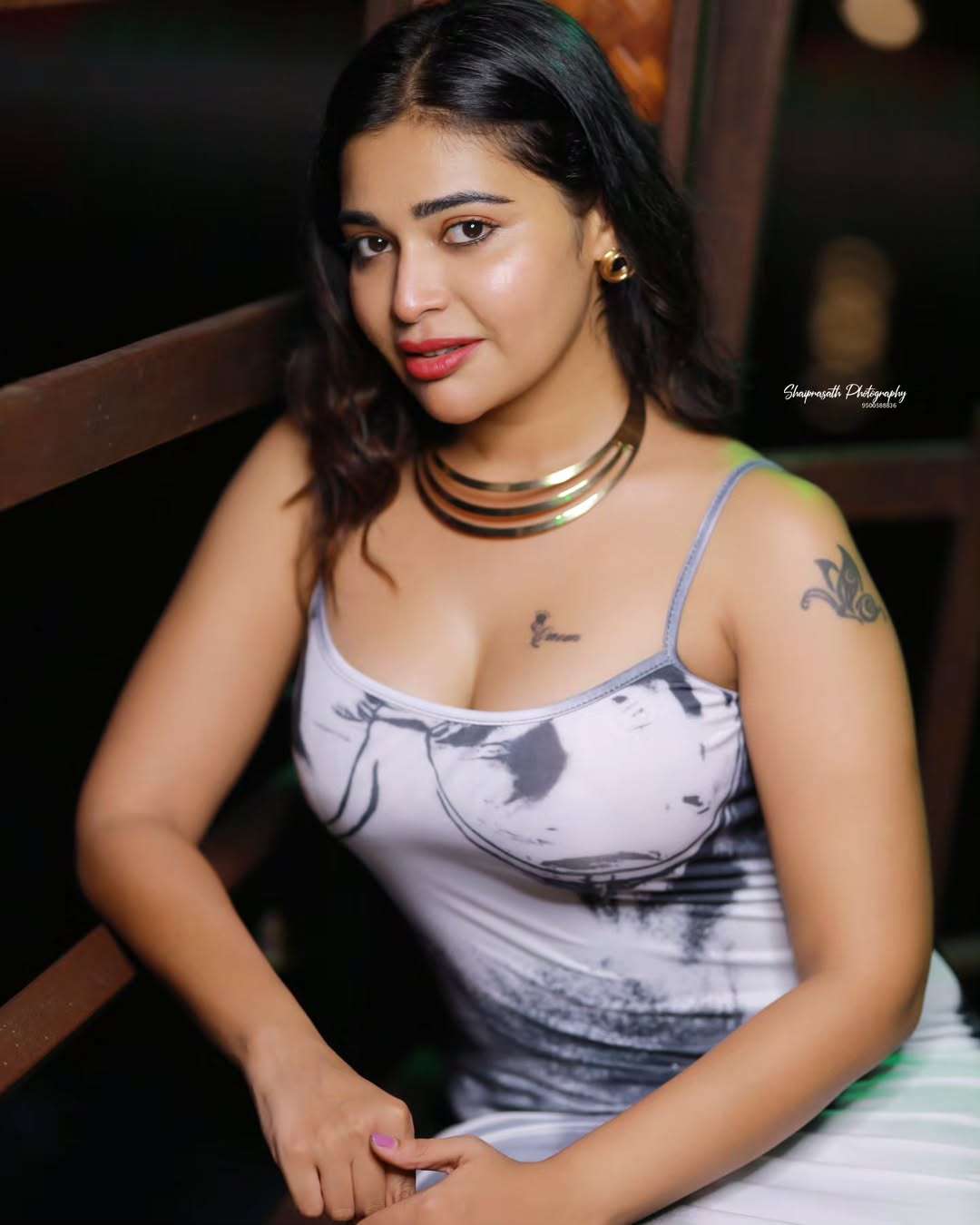 Dharsha Gupta Shines in Stunning New Photoshoot