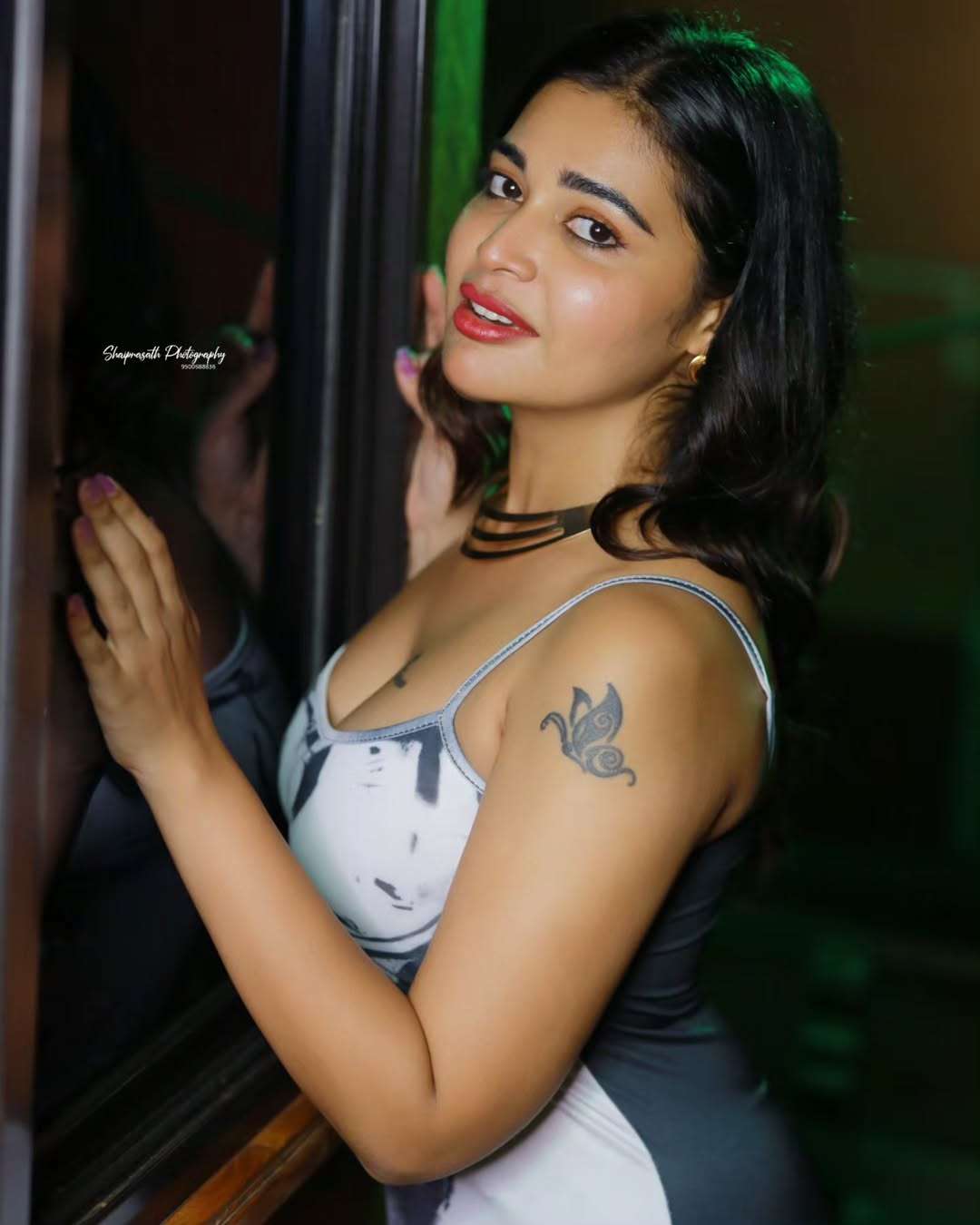 Dharsha Gupta Shines in Stunning New Photoshoot