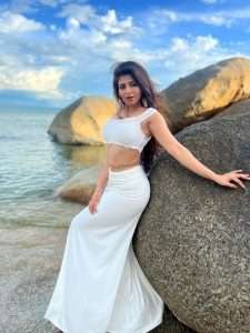 Iswarya Menon Stunning New Photos Makes Netizen vibes on Internet