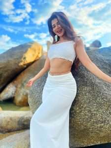 Iswarya Menon Stunning New Photos Makes Netizen vibes on Internet