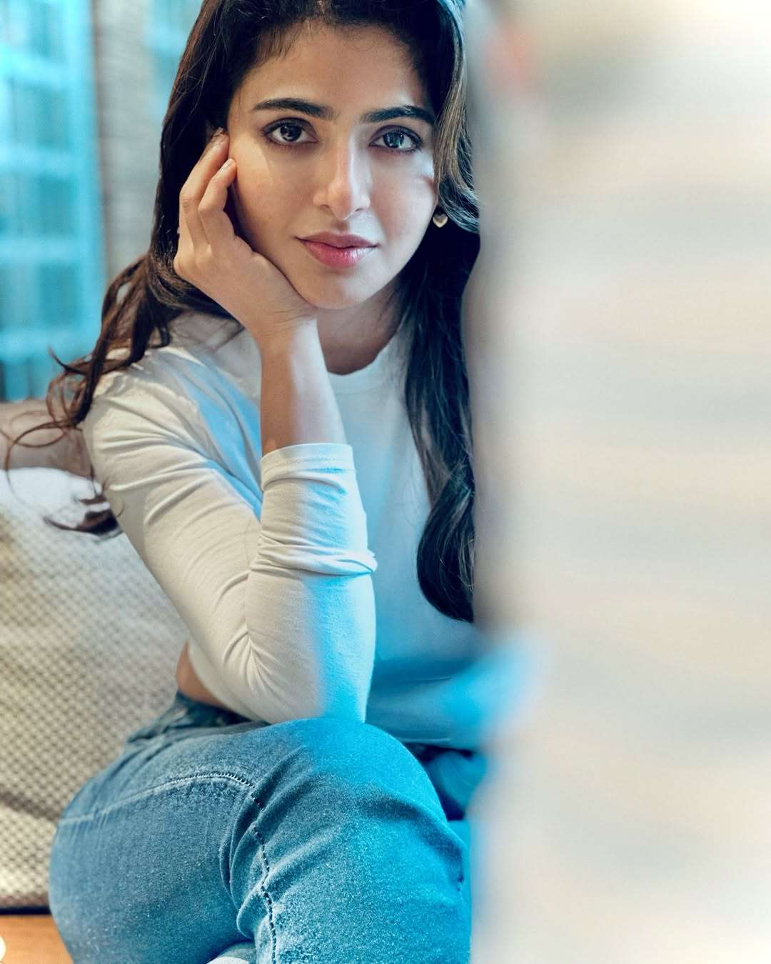 Iswarya Menon Stunning New Photos Makes Netizen vibes on Internet