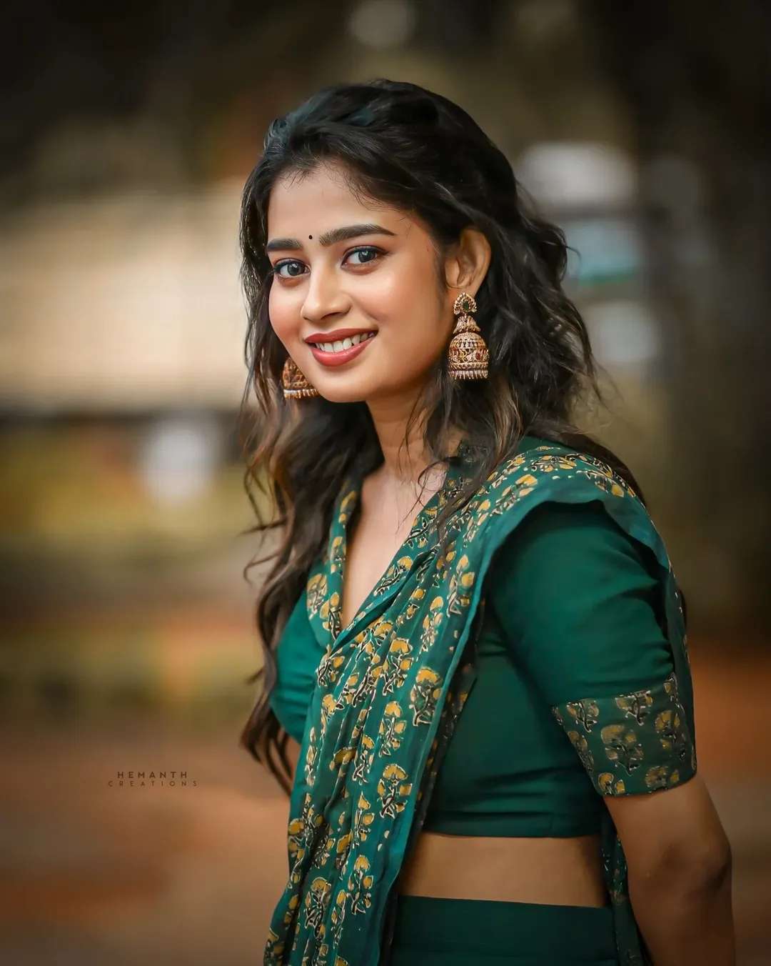 Janany Kunaseelan Stuns in Latest Photoshoot | Leo Actress Glows