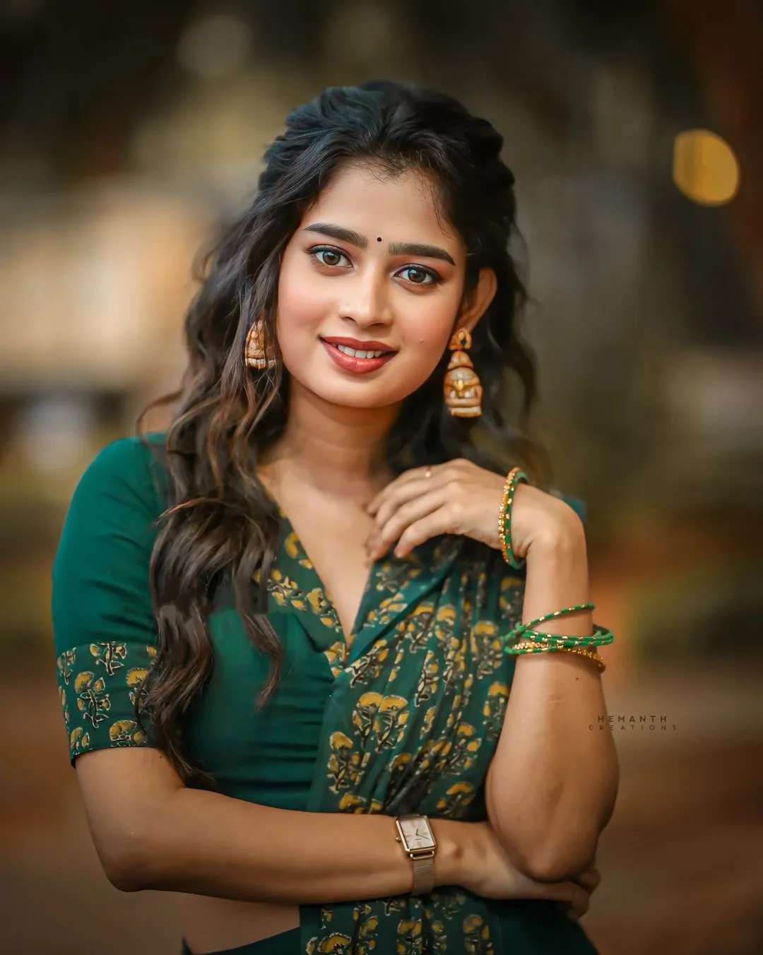 Janany Kunaseelan Stuns in Latest Photoshoot | Leo Actress Glows